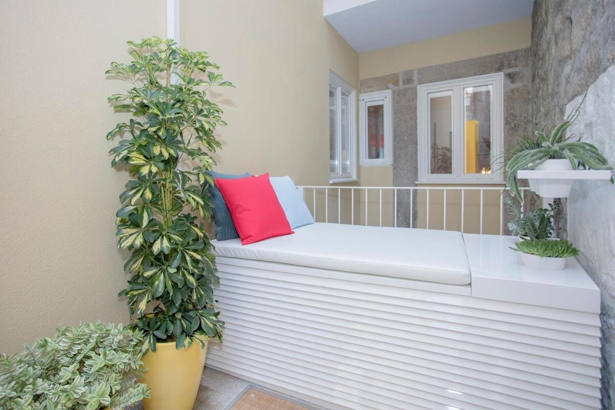 Liiiving In Porto - Clerigos Terrace Apartment Buitenkant foto
